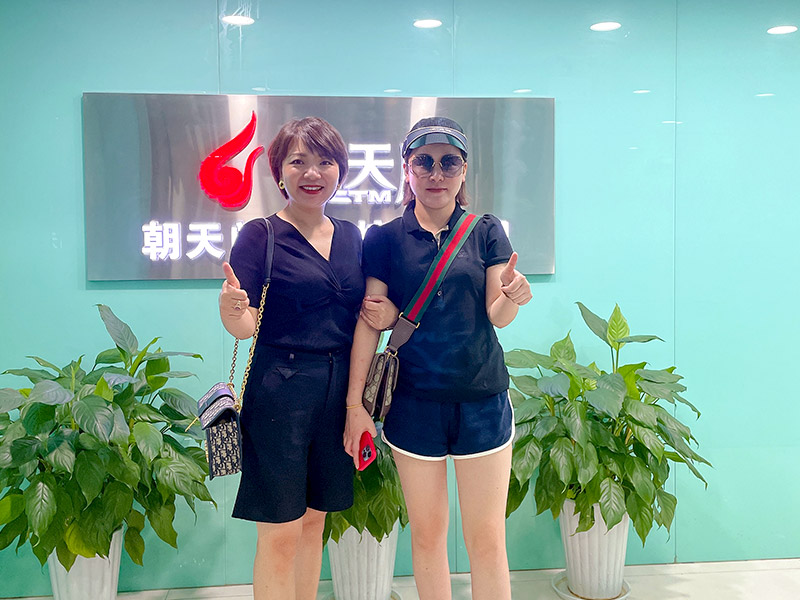 携手奋进，共赢未来