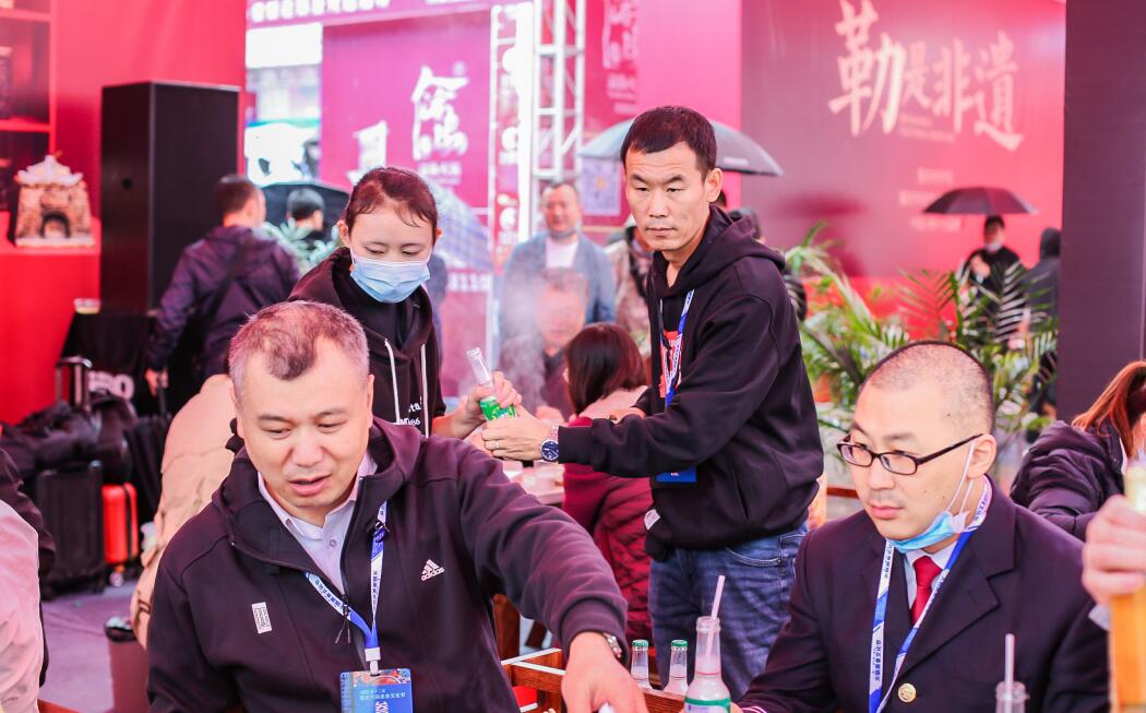 优质火锅广告语怎么写？围绕顾客需求，达到满意效果！