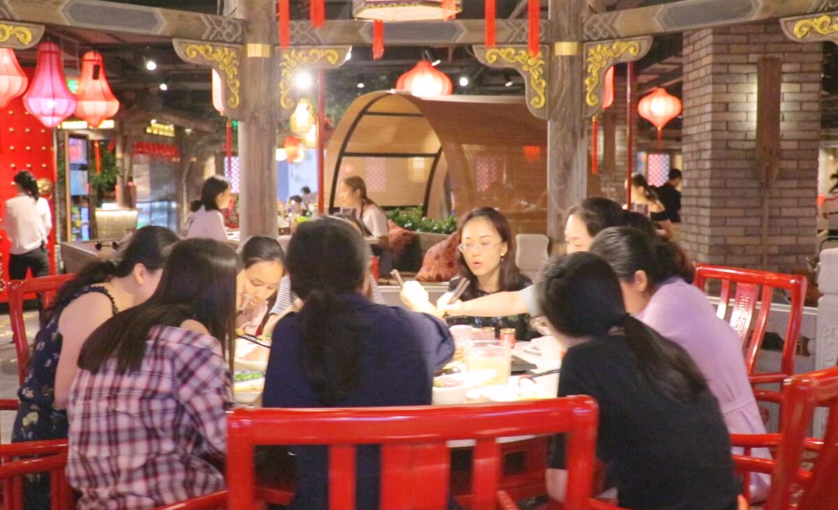 在深圳，开重庆火锅店，可行吗？